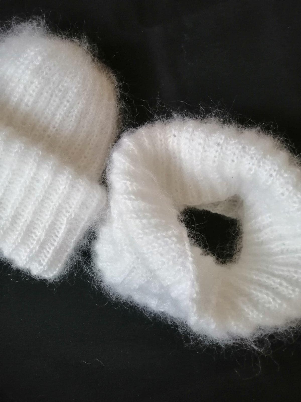Flauschiges Mohair Mütze Schal Set: Handgestricktes Winter Accessoire