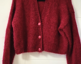 Handgefertigte flauschige Mohair-Strickjacke: Grobstrick-Zottel-Pullover