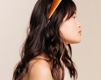 Diadema acolchada de punto de terciopelo rico / Inspirada en los años 90 / Diadema dura / Cómodamente suave / Hecha a mano en EE. UU.