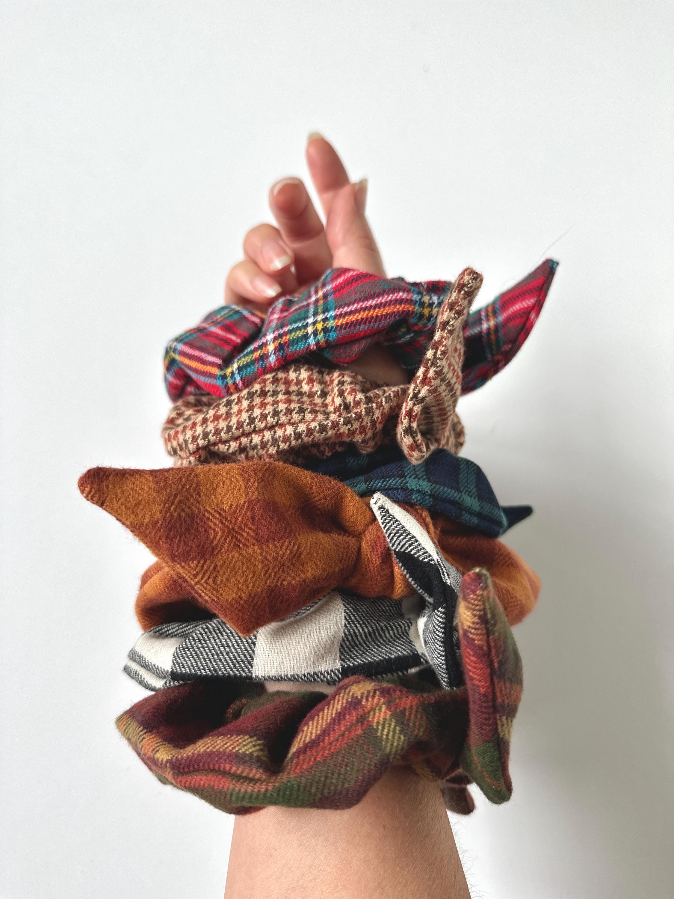 Plaid Scrunchie - Etsy display picture 1