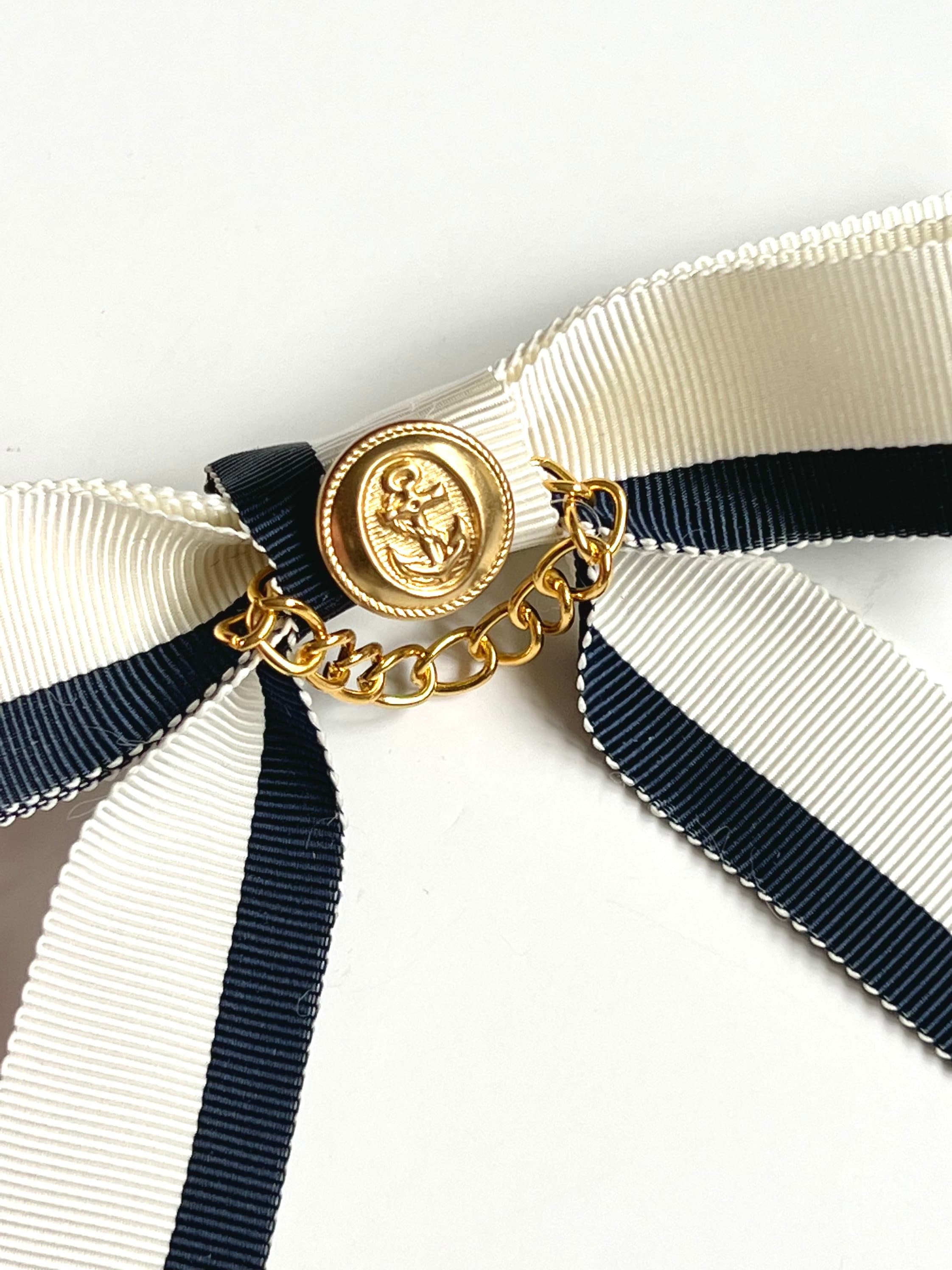Gucci bow tie brooch - Etsy 日本