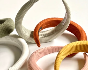 Rib Knit Gewatteerde Hoofdband | Geïnspireerd | uit de jaren 90 Harde hoofdband | Handgemaakt in USA | Zachte gebreide hoofdband