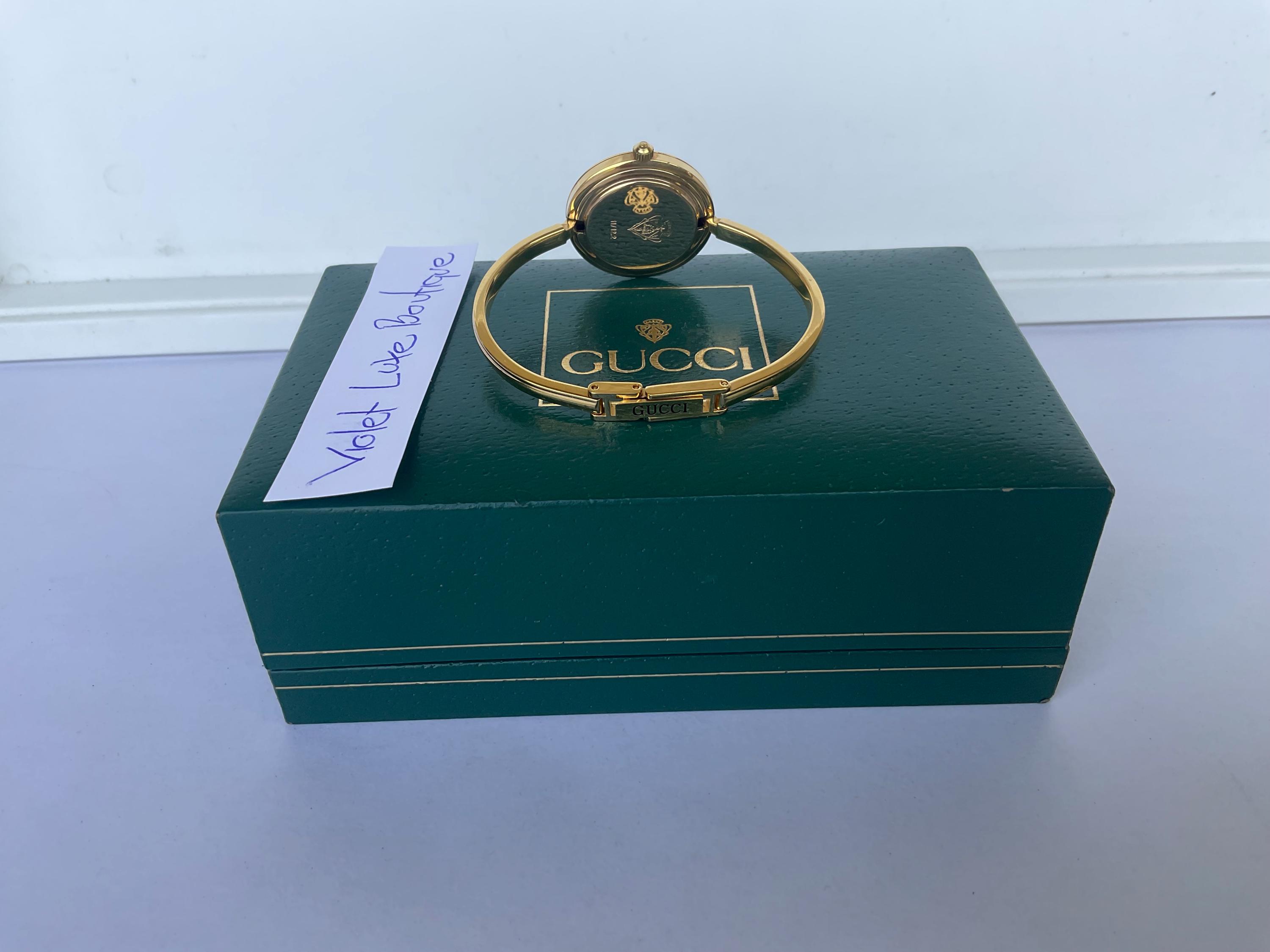 Vintage Gucci 11/12.2 Change Bezel Watch Gold Tone Petite 6