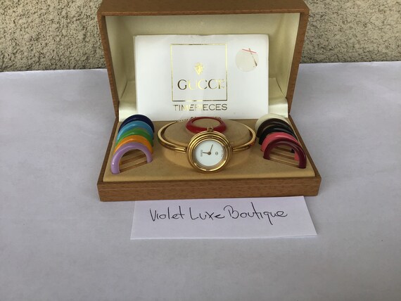 gucci bangle bezel watch