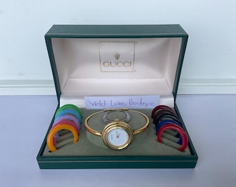 Vintage Gucci Interchangeable Bezel Bangle Watch, w/ 12 bezels, box & paperwork Gucci Change Bezel 1100-L Gold Plated QZ 12 Change Bezel  main image 3