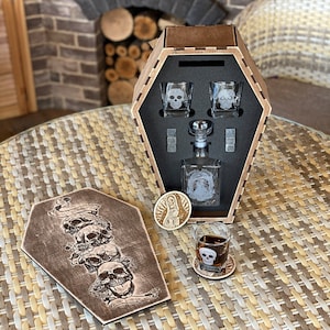 Coffin Whiskey Decanter Set & Whiskey Stones, Coffin Personalized Gift, Fathers Gift, Gift for Him, Santa Muerte Bourbon Decanter Set, Glass
