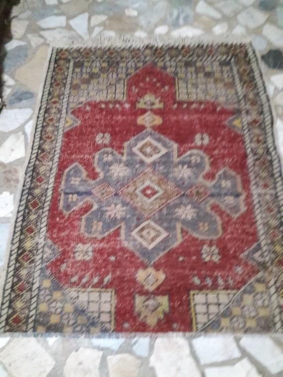 vintage oushak tapis cm150x118 tapis vintage rouge tapis turc mdaillon tapis tapis vintage petit tapis persan - Tapis Persan Rouge vintage oushak tapis cm150x118 tapis vintage rouge tapis turc mdaillon tapis tapis vintage petit tapis persan - Tapis Persan Rouge