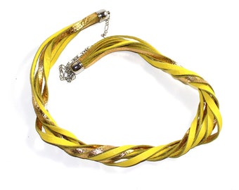 Torchon choker with gold and yellow leather threads