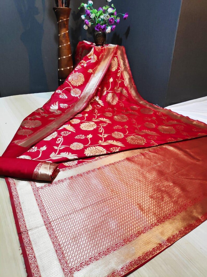 Red Heavy Banarasi silk Weaving Saree Bridal Christmas Gift Occasional Wear Party Wedding Sari Wear with Running Blouse
