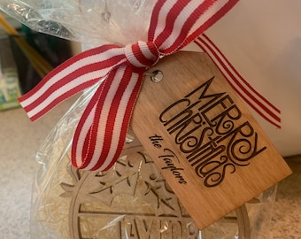 Set of 5 Christmas Gift Tags, Stocking Tags, Christmas Name Tags, Personalized Christmas Wood Name Tags, Custom Tags, Christmas Name Tags