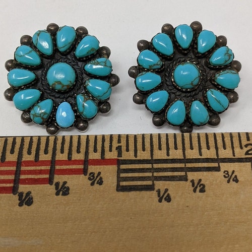 Vintage Zuni Vintage Sterling Silver & Turquoise Petit shops Point Pierced Earrings 123