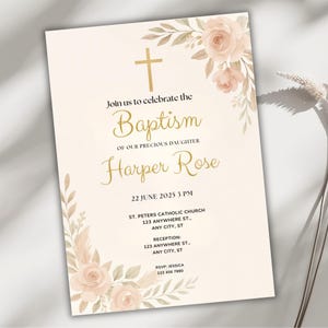 Faire-part de baptême fille Boho, modèle Evite de toile croix floral or rose pâle, carte de baptême imprimable modifiable, faire-part baptême bébé fille