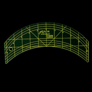 CURVE IT Echo® 14 - 1/4&quot; Acrylic Ruler Template for Longarm and Domestic Machine Quilting - Machine Quilting Ruler