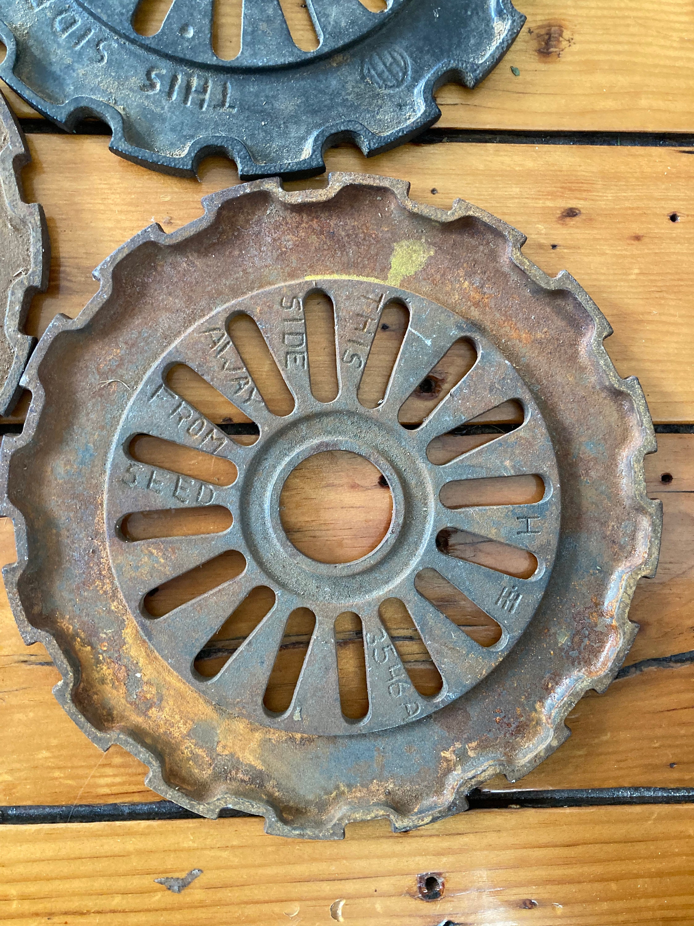 Vintage Cast Iron Seed Planter Plates Etsy