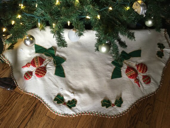 antique christmas tree skirts