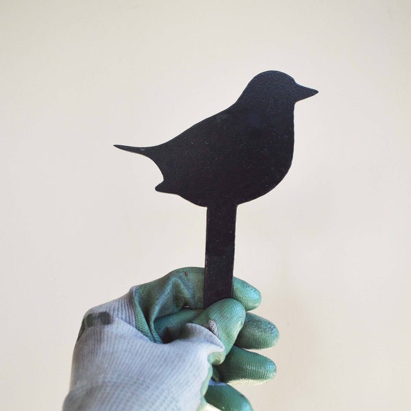 Bird Metal Garden Stake, Tiny Bird Figurine, Bird Yard Art Metal Sculpture, Bird Garden Ornament Sign, Bird Home Decor, Bird Gifts Yard Art