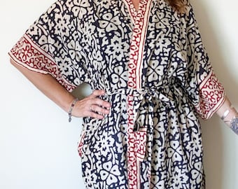 Kimono-Robe aus Blockprint-Baumwolle: Leichte Strandüberdeckung