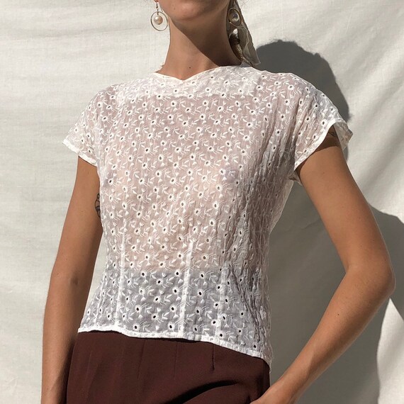 1940's white eyelet cotton blouse / 40s eyelet lin