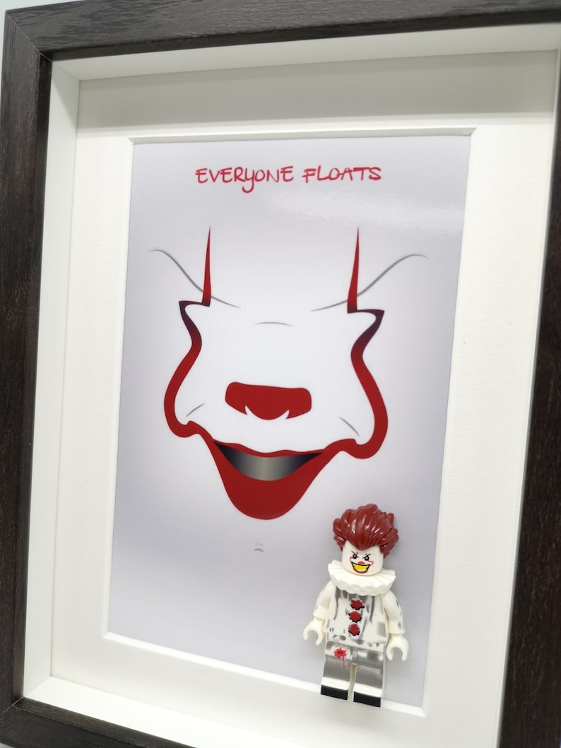 UK Seller Horror Pennywise /'IT/' LEGO Minifigure Picture Frame