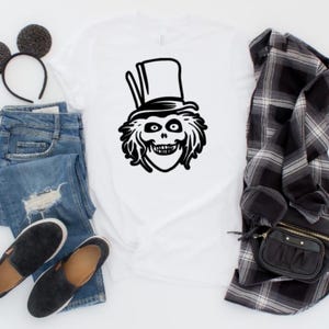 hatbox ghost, Haunted mansion, Disneyland shirt, Disney world shirt, halloween, transfer, Iron on, haunted mansion shirt, mickey, design