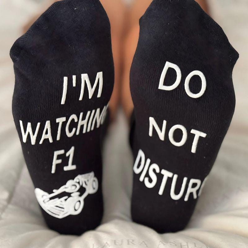 Men's Stocking Stuffer Reviews Bigfoot Novelty Socks For Men - Funny Sasquatch Gifts (Cotton, Non-Slip, One Size Fits Most) - Perfect Stocking Stuffers For Dad, Boyfriend, Husband Mens Gamer Socks - Foto 6