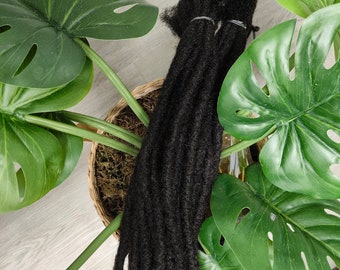 10 Strands of Chunky 0.8 - 1cm Regular human hair dreadloc extensions in sizes