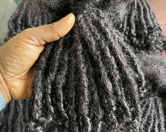 100 Strands of 0.6-0.7cm Anwi Curly 4a/4b human hair loc extensions