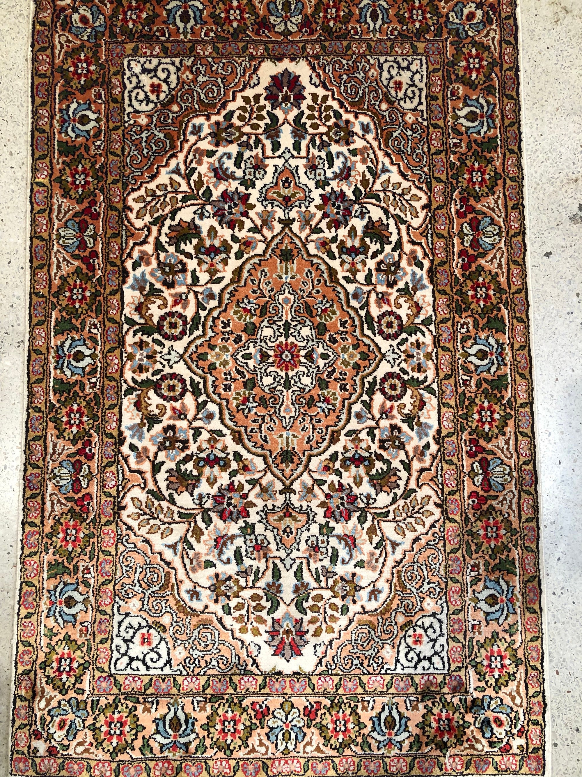 Size: 2x3 Ft. Handmade Kashmir Silk Carpet - Etsy