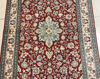 Size: 6x4 ft. Handmade KAshmir SIlk CArpet