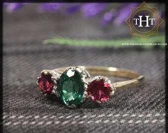 Vintage 9K 9Ct 375 Solid Yellow Gold Three Stone Oval Round Cut Green Indicolite Pink Rubellite Tourmaline Ring Size P - 7 1/2