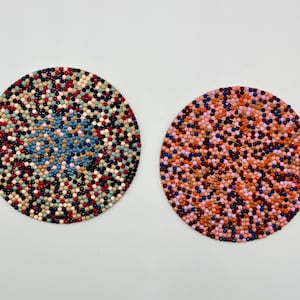 Posavasos de resina con mosaico multicolor hechos a mano, posavasos redondos con cuentas (juego de 2)