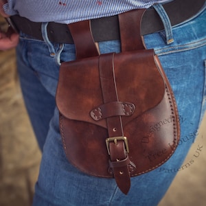 Handgefertigte Leder Mittelalter Stil Gürteltasche, Leder Gürteltasche, Leder Festival Tasche, Leder Hüfttasche, Leder Hund Belohnungsbeutel