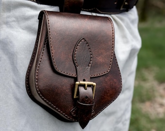 Leather Belt Pouch, Medieval  Belt Bag, LARP Waist Bag, Handmade Leather Holster