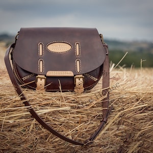 Handmade leather saddle bag, leather shoulder bag, leather crossbody bag, leather hunting bag, handmade leather purse