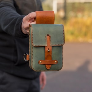 Handgefertigte Leder Gürteltasche im Military Stil, Militär Hüfttasche, Leder Militär Hüfttasche