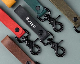 Personalised Keyring for Him – Leather Gift for Husband or Boyfriend