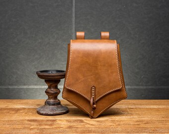 Medieval style leather belt bag, handmade leather renaissance waist bag