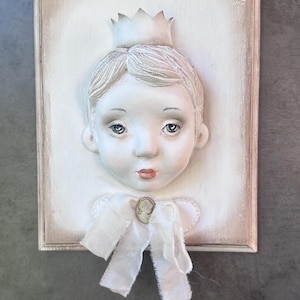 Little Prince Wall Art – Handmade Doll Face Sculpture – Nursery Decor – 3D Portrait – Whimsical Kids Room – Unique Gift for Baby Boy