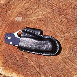 Spyderco paramilitary 2 black leather crossdraw, horizontal carry sheath/holster.