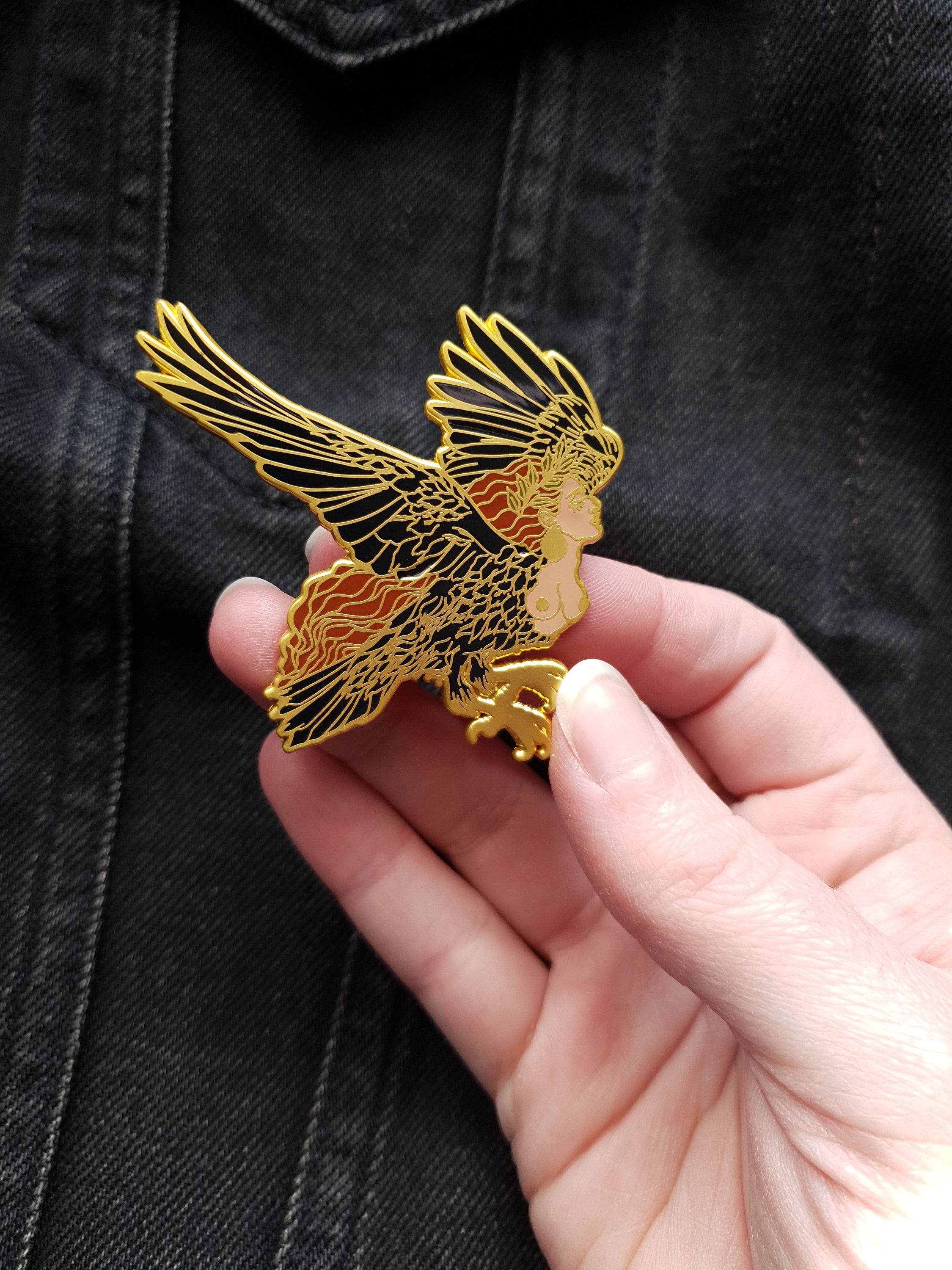 Zephyrus - Hard Emaille Pin