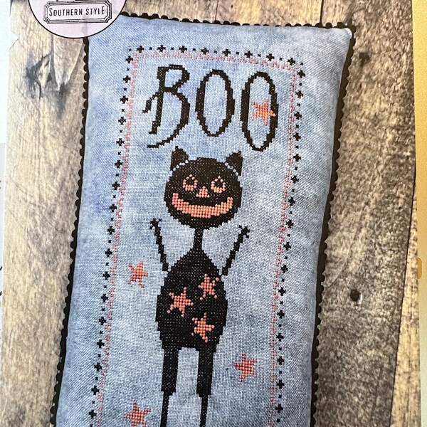 Dirty Annie's - Boo Cat - Halloween Cross Stitch