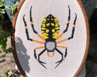 Black and yellow garden orb weaver, spider, arachnid cross stitch pattern - PDF Instant Download