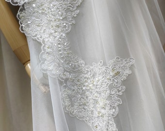 Nouveau style perlé à la main voile de mariage voile de mariée ivoire doux pas de peigne