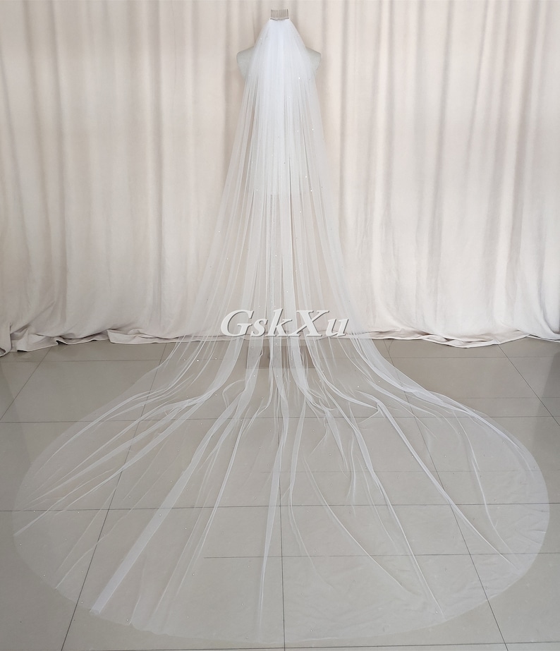 1 Layer Cut edge Wedding Veil Scattered Crystal Veil Cathedral Veil with a Metal Comb on the top image 2