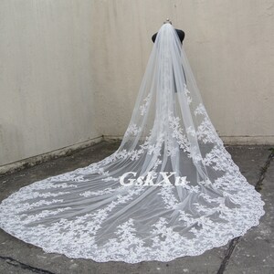 Wedding Accessories 1 Layer Lace Applique Wedding Veil Cathedral Veil Long Bridal Veil with Metal Comb