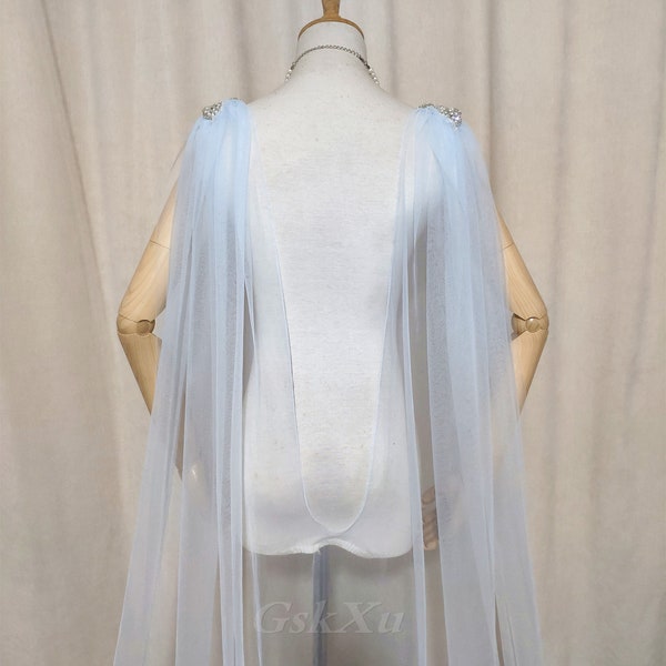 Baby Blue Bridal Cape Veil Strass Appliques sur épaules 230 cm de long