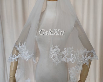 2 Layer Ivory Wedding Veil Handmade Fingertip Length Bridal Veil Accessories Scatter Pearls in White , Off-White , Ivory