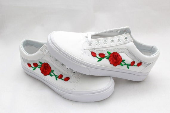 White top rose vans