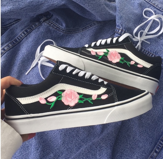 pink old skool vans with roses