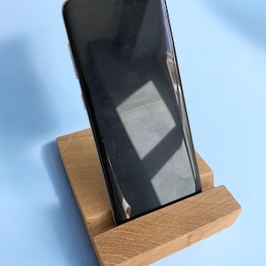 Solid Oak iPad / Tablet / Phone Stand.  Lovely waxed finish. Handmade in UK.